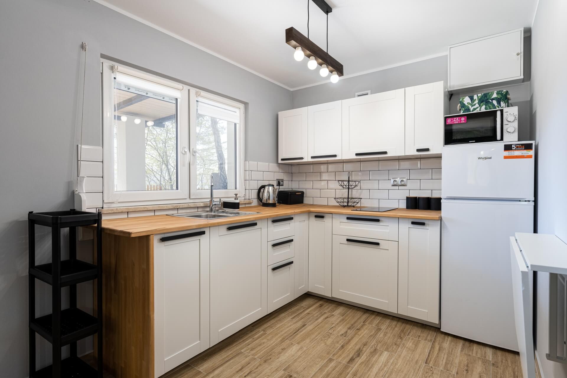 Kuchnia – biała, nowoczesna